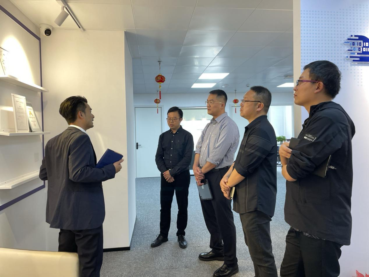 基地运营│仲恺高新区科技创新和投资促进局到惠州服务基地考察交流(图1)